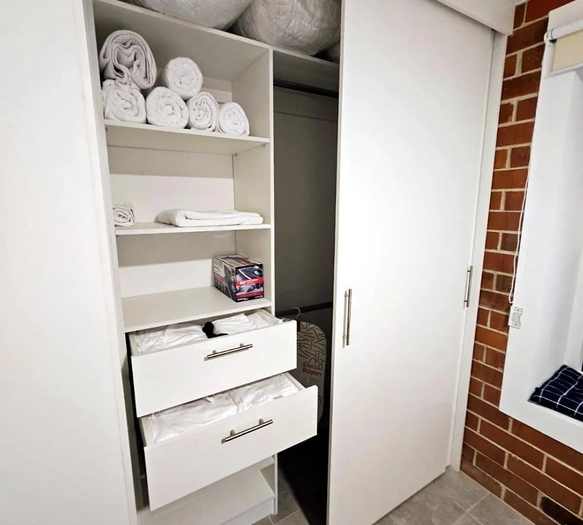 Nuevo Y Moderno Apartamento En La Atractiva Zona 4 Guatemala City Guatemala