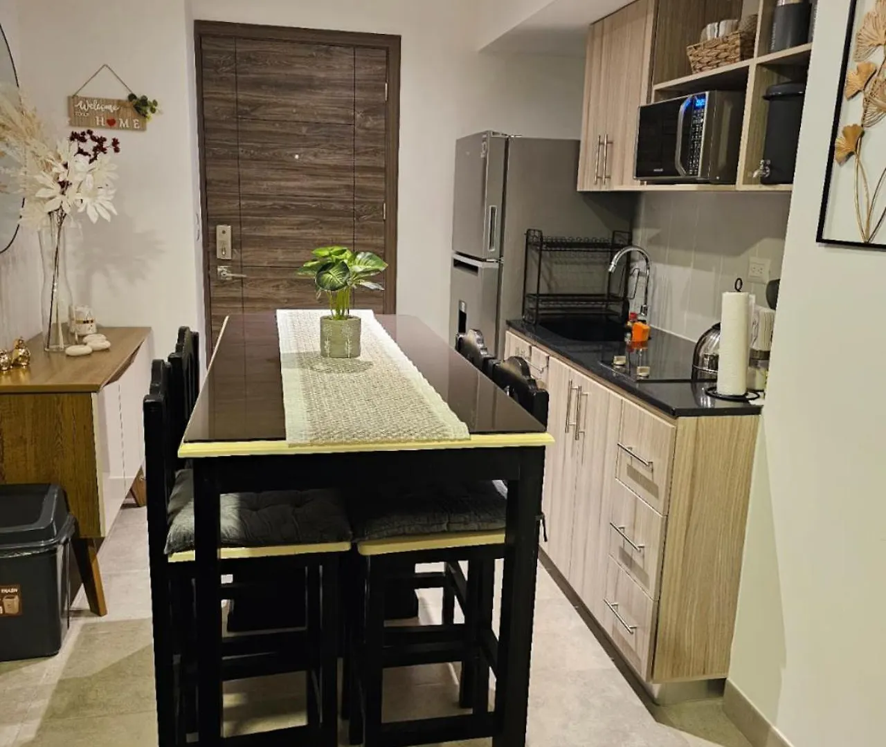 Nuevo Y Moderno Apartamento En La Atractiva Zona 4 Guatemala City 0*,  Guatemala
